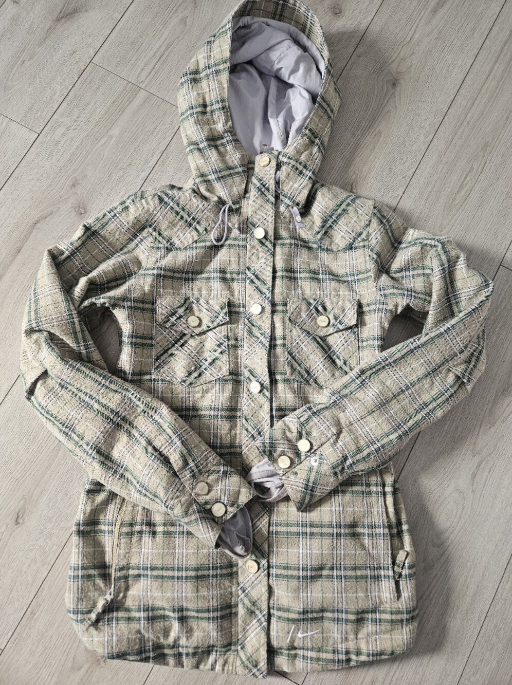Nike Snowboarding Plaid Hooded Ski Jacket Beige Green White Women Small 🏔️